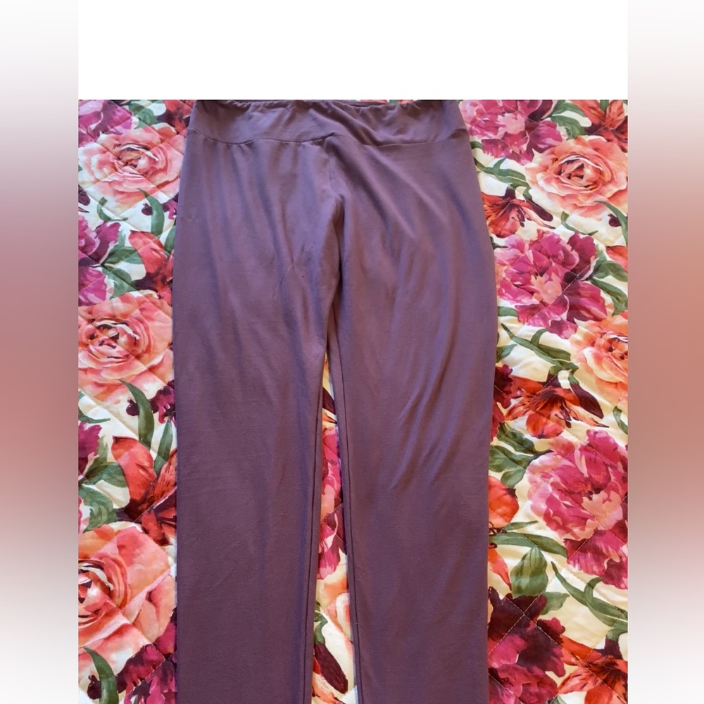 LuLaRoe Pull-On Pants in Plum